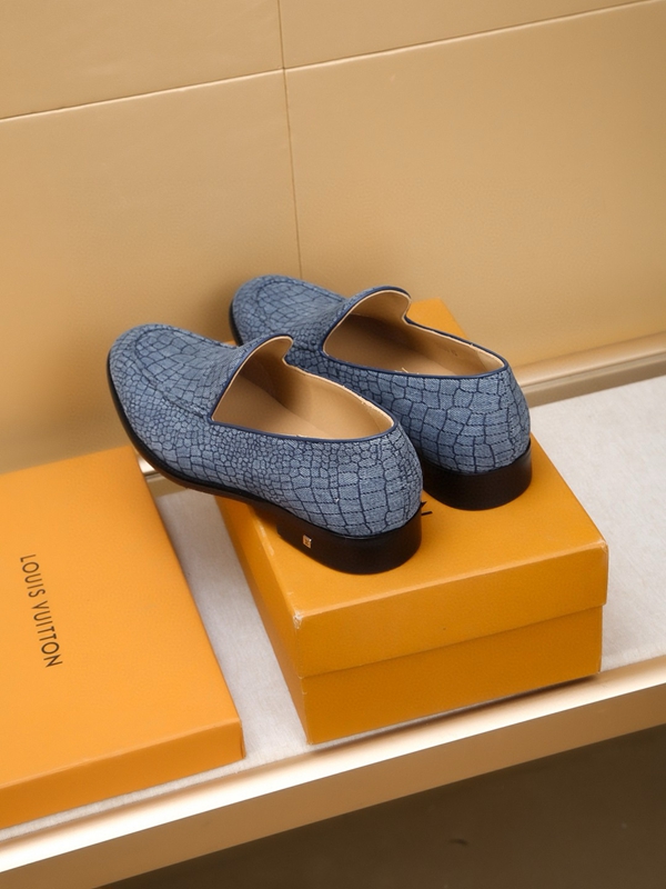 ルイヴィトン靴着用イメージ